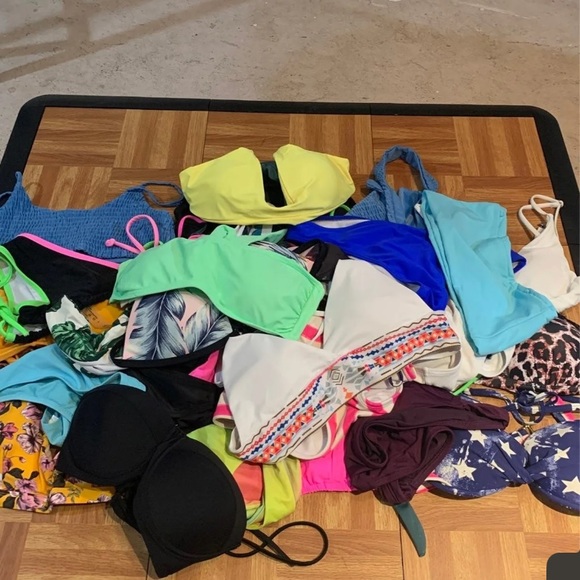 Bikini Lot - Picture 4 of 4